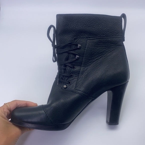 J Crew - Cognac Black Leather Lace Up Heel Booties Size 9.5 - Picture 5 of 13